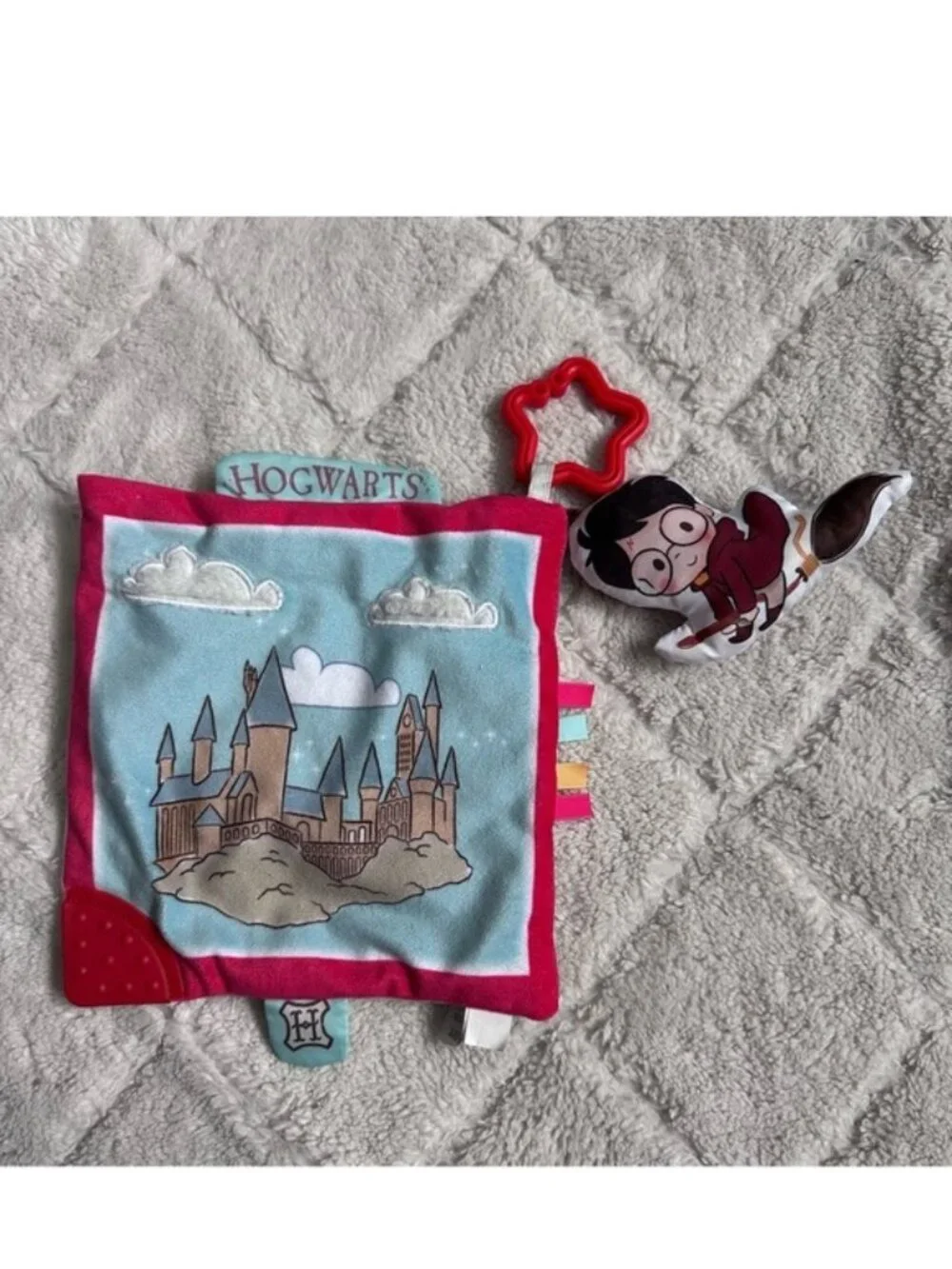 Harry Potter | On The Go Crinkle Square Car seat attachment